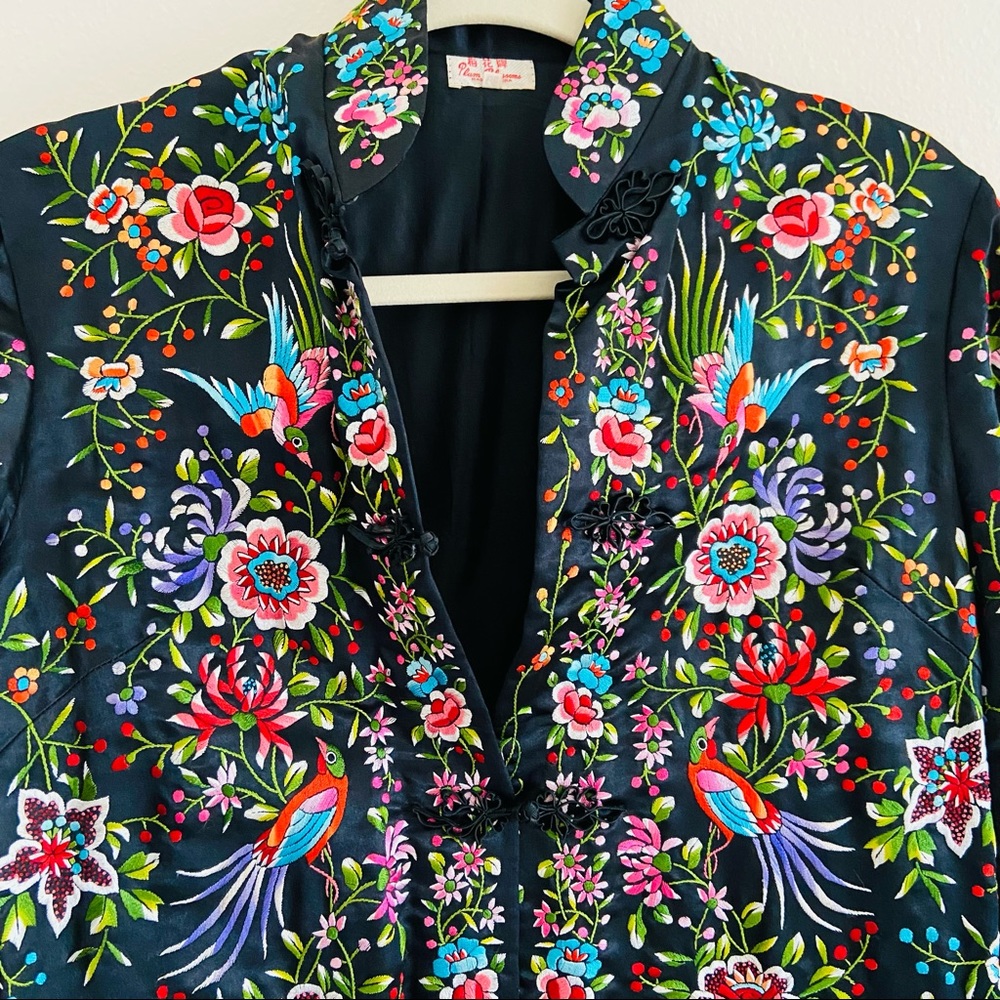 Vintage Embroidered Satin Asian black Jacket Top - Picture 13 of 13